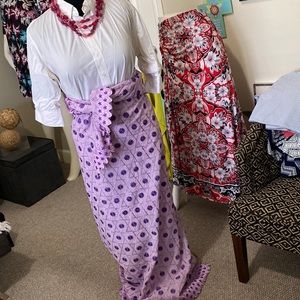 We love a Nigerian traditional wrapper!